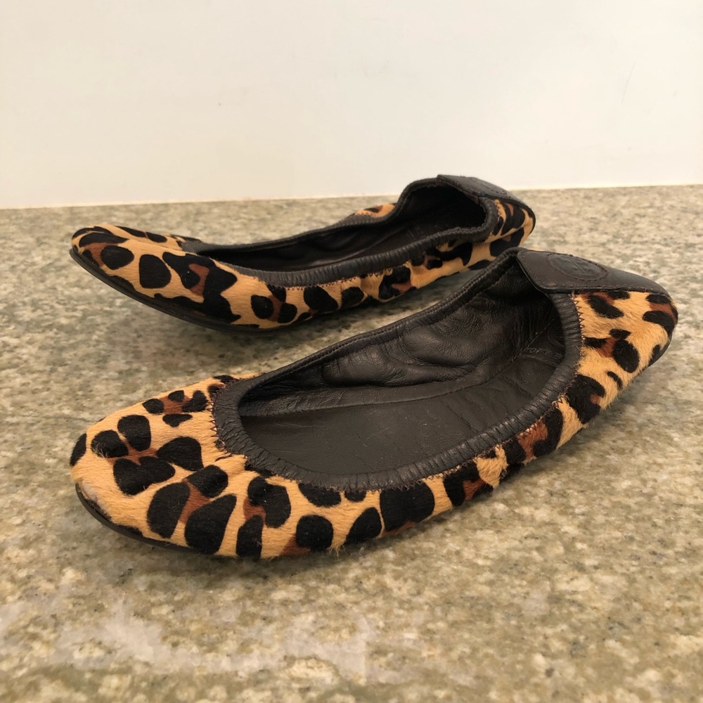 5.5 Tory Burch calf hair leopard print flats